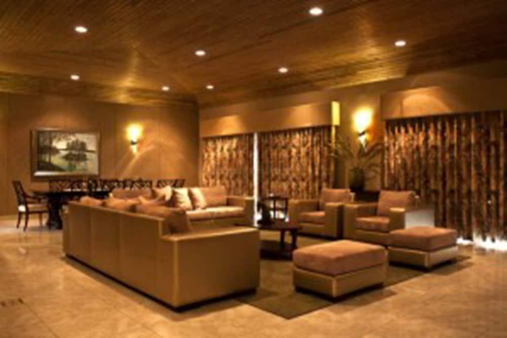 Karibe Hotel ポルトープランス エクステリア 写真