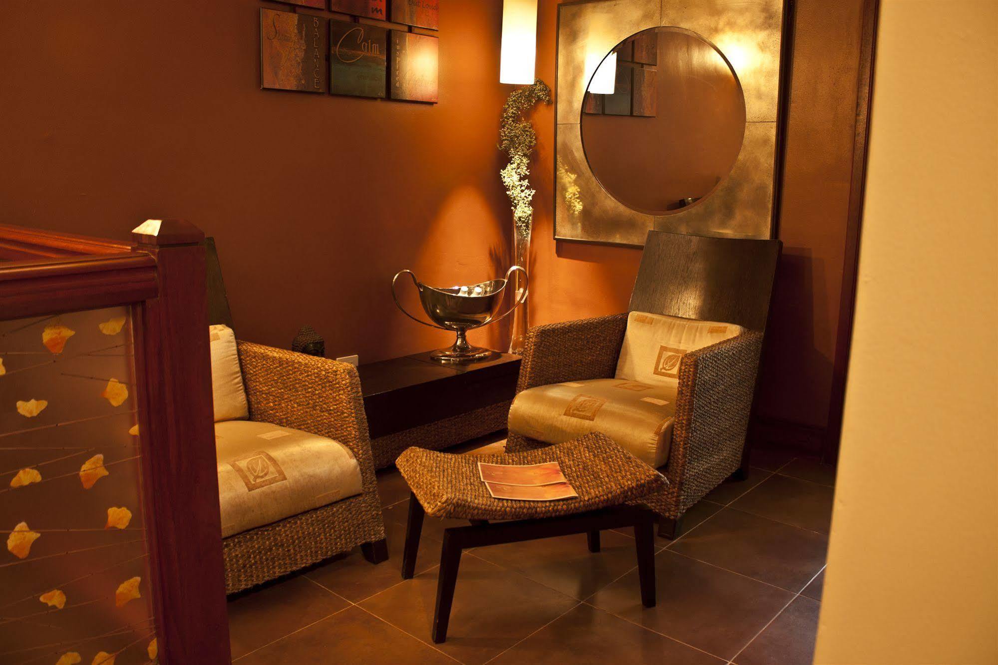 Karibe Hotel ポルトープランス エクステリア 写真