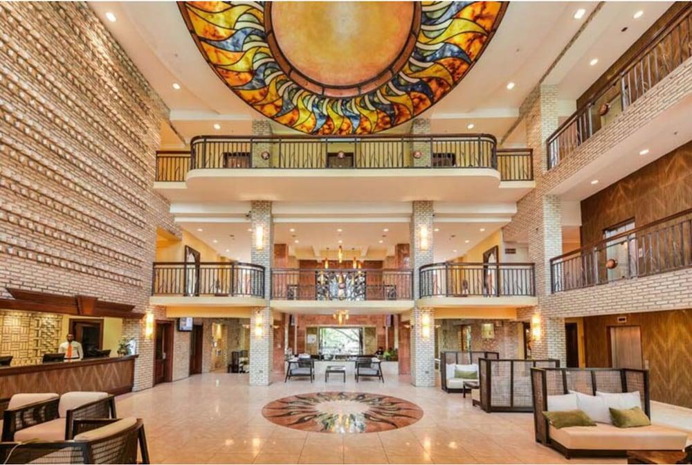 Karibe Hotel ポルトープランス エクステリア 写真